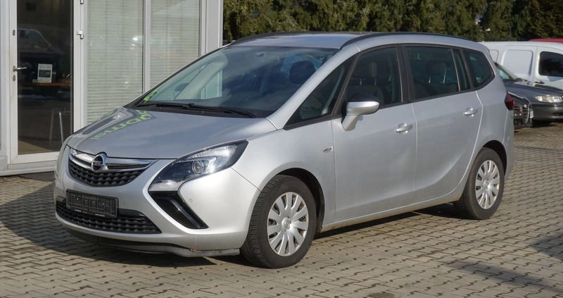 Opel Zafira cena 35500 przebieg: 152000, rok produkcji 2014 z Czerniejewo małe 497